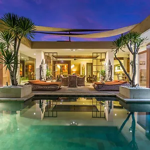 villa-lisha.ubudhotelsnow.com/